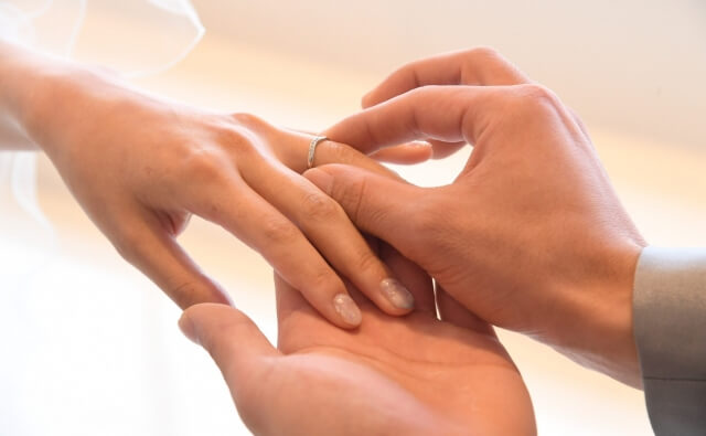 結婚相談所とマッチングアプリ・婚活サイト、どれが結婚できる？